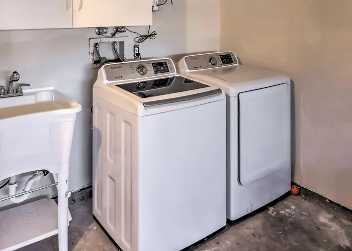Patio & Grills: Mtn-view In Havasu City! Holiday home